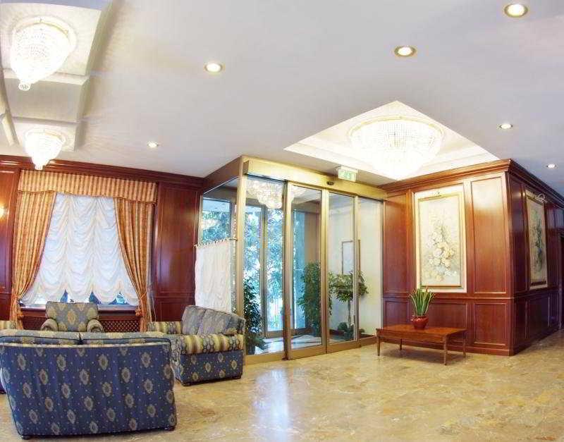 City Hotel Caserta Esterno foto